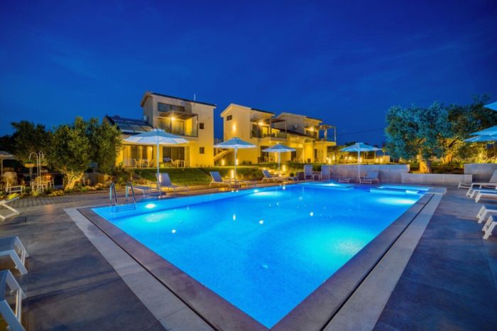 ΕΠΑΓΓΕΛΜΑΤΙΚΗ ΠΙΣΙΝΑ 90 m3 ΝΙΚΗΤΗ ΧΑΛΚΙΔΙΚΗΣ